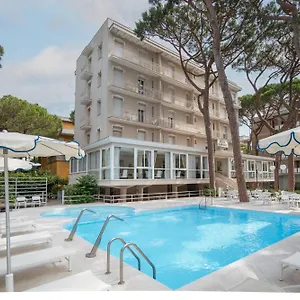 hotel-san-marco-milano-marittima.emilia-romagnahotels.net/