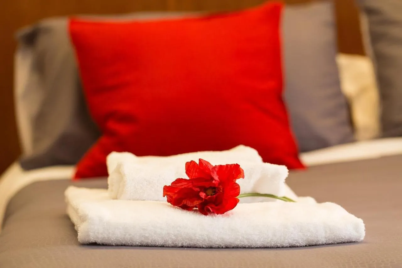 Bed & Breakfast Filomena Arthouse Bed and Breakfast Rome